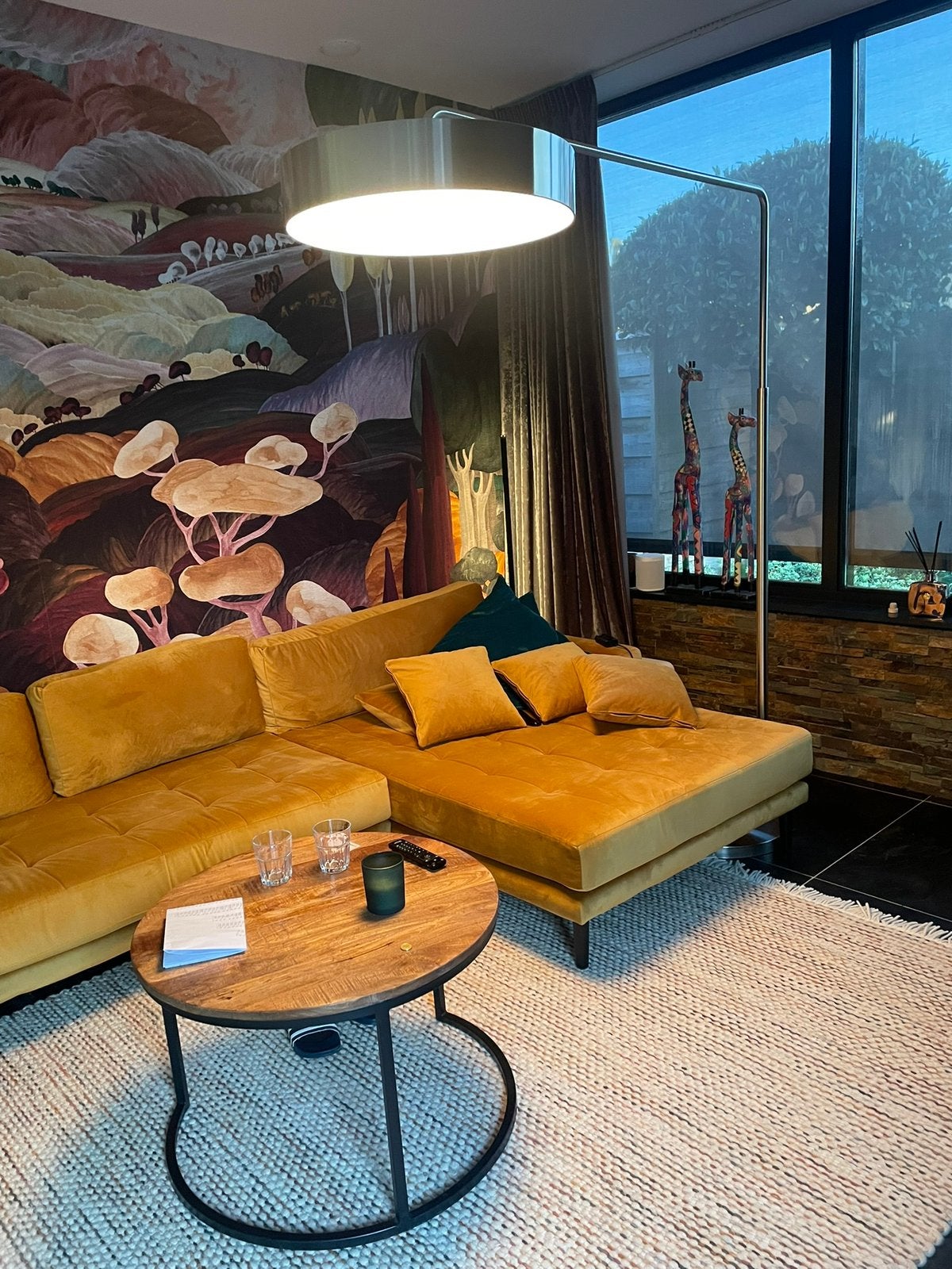 Goudgele velvet hoekbank met love seat (als nieuw), Ophalen, 250 tot 300 cm, Hoekbank, Zo goed als nieuw