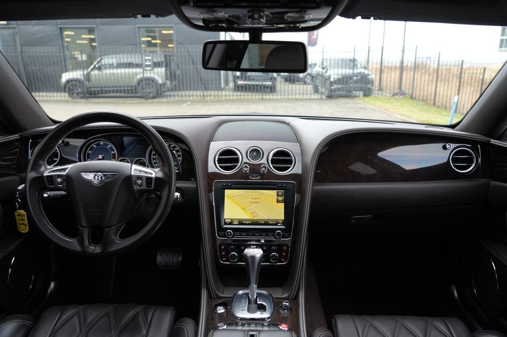 Bentley Flying Spur 6.0 W12 626pk Panoramadak/Navigatie/Came, Auto's, Bentley, Automaat, Gebruikt, Euro 6, 12 cilinders