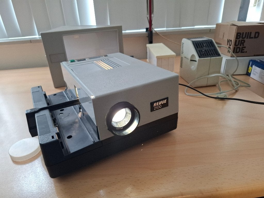 Dia projector met toebehoren, Ophalen of Verzenden, Gebruikt
