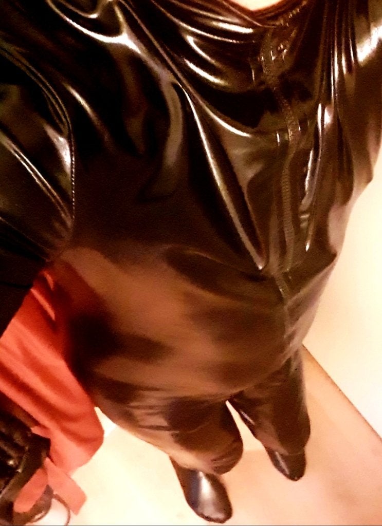 Zwarte pu catsuit gecombineerd met pu leren sokken, Kleding | Heren, Verzenden, Nieuw, Maat 56/58 (XL)