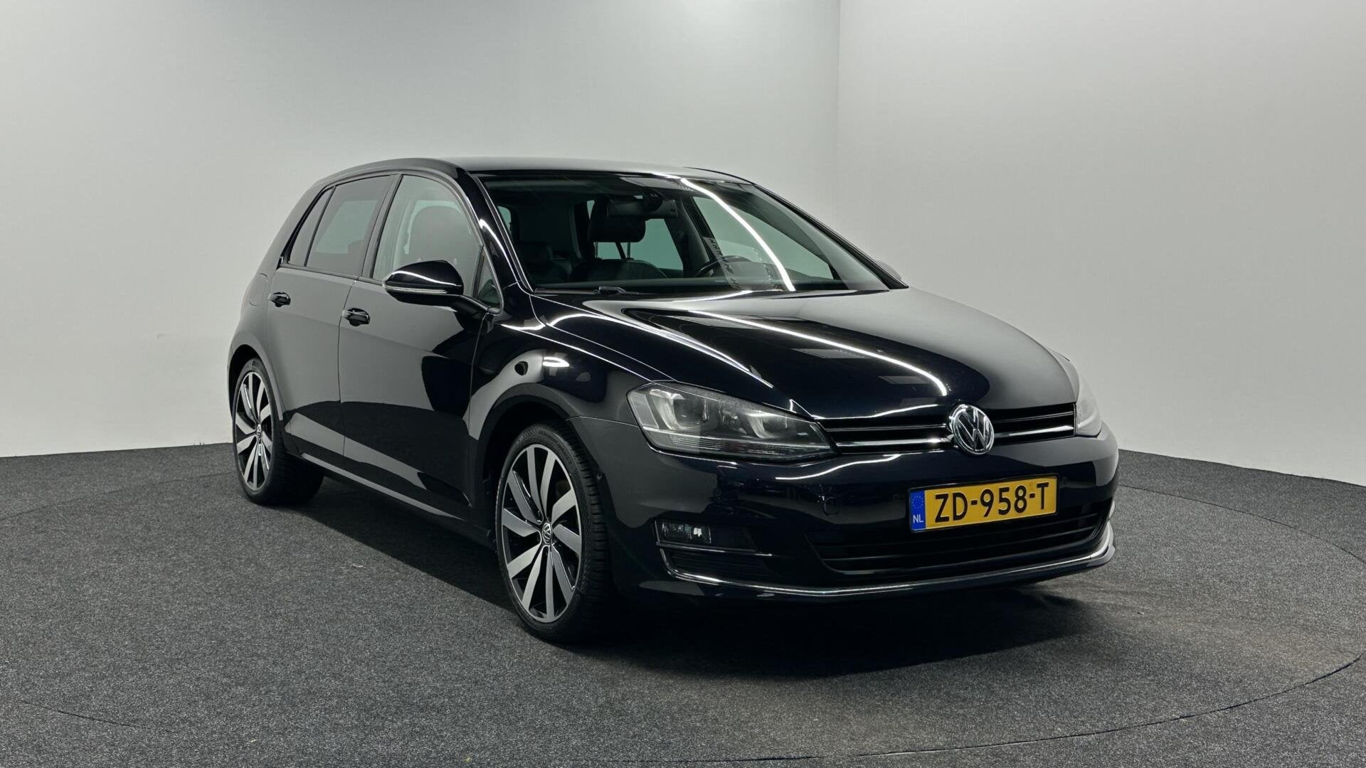 Volkswagen Golf 1.4 TSI ACT Highline NAVI CRUISE ECC LM TREK, Auto's, Euro 5, Gebruikt, 4 cilinders, Met garantie (alle)