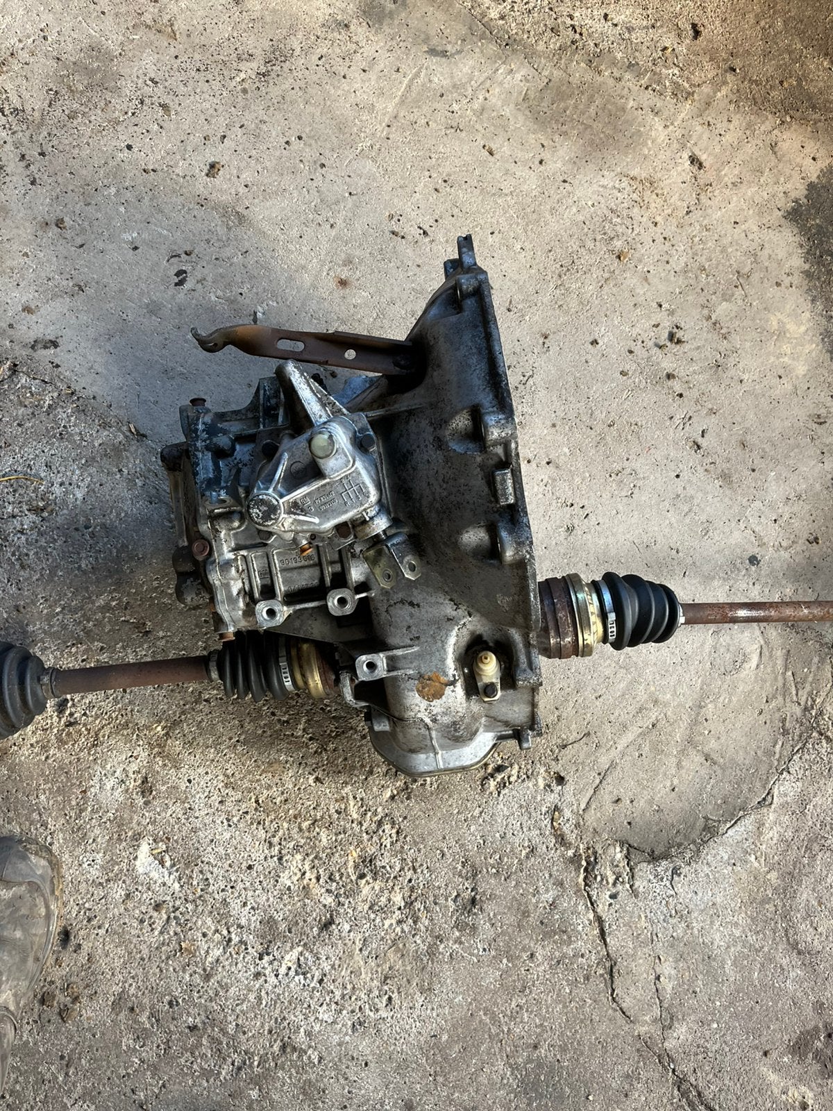 Opel ascona c versnellingsbak F13 met nieuwe steekassen, Ophalen, Gebruikt, Opel
