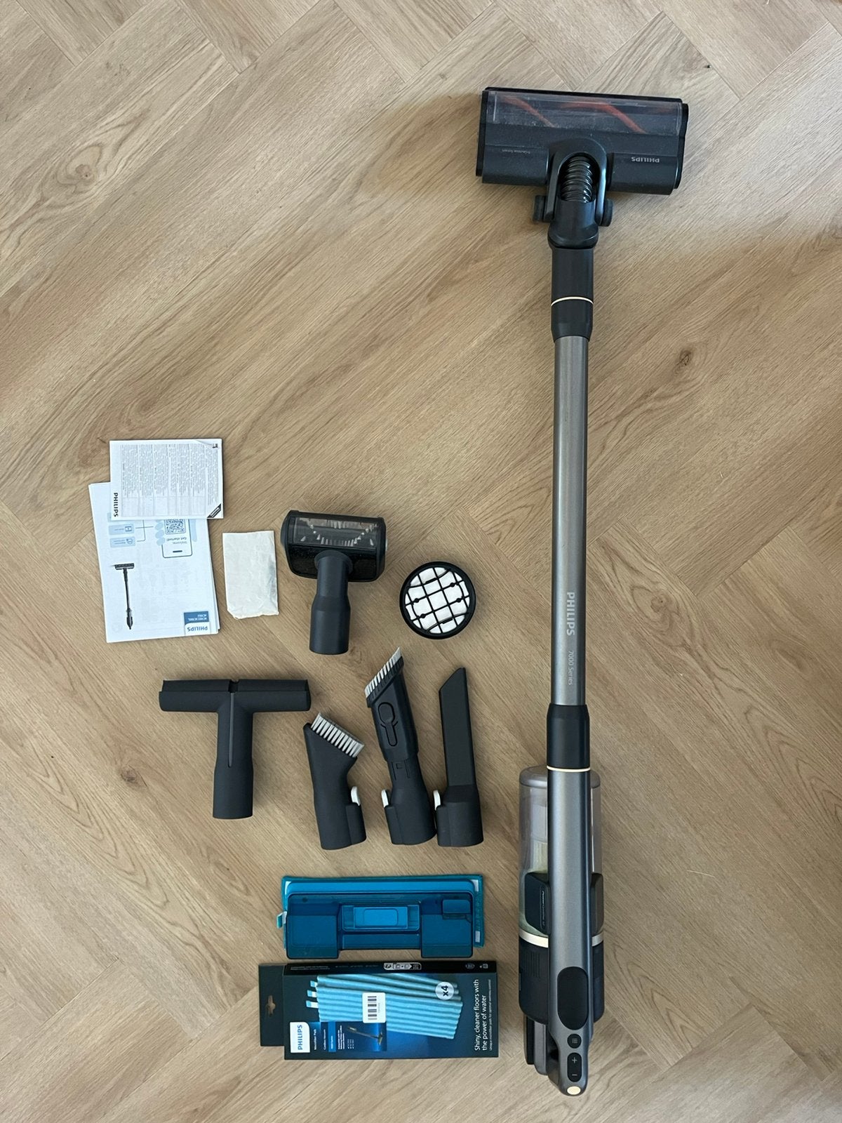 Philips 7000 serie steelstofzuiger met dweilfunctie, Ophalen, Philips, Zo goed als nieuw, Stille werking