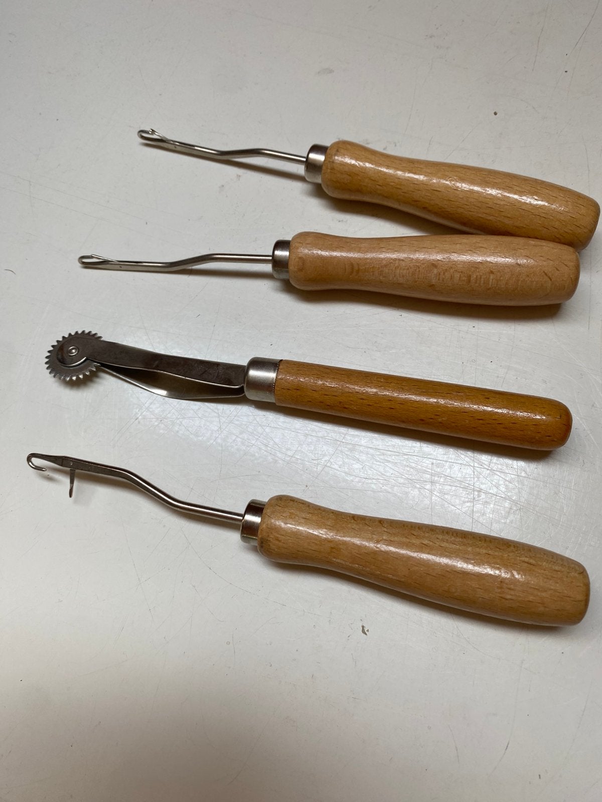 4 KNOOP PENNEN met HOUTEN HANDVAT, Ophalen of Verzenden, Zo goed als nieuw