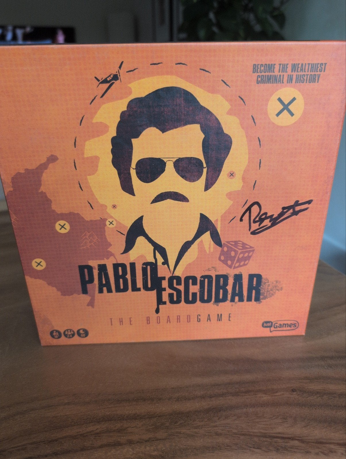 Pablo Escobar: The Boardgame - Word rijkste crimineel, Drie of vier spelers, Ophalen of Verzenden, Zo goed als nieuw, Jeu Games