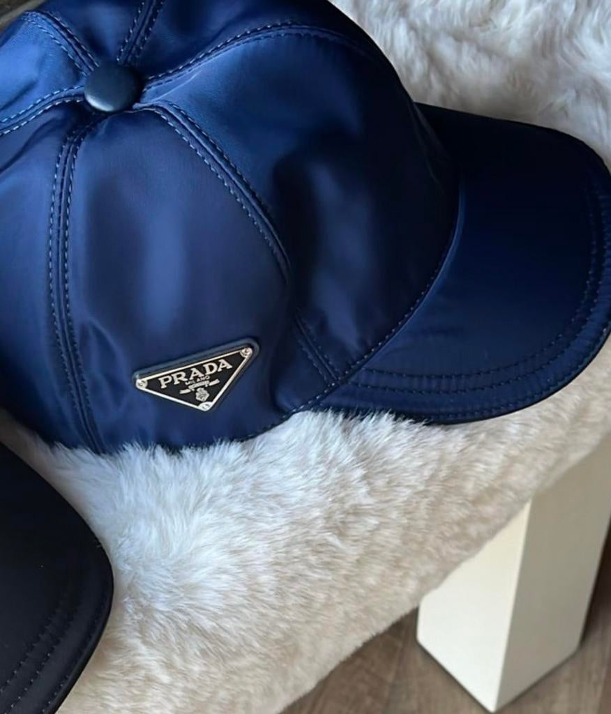 Prada petten, Ophalen of Verzenden, Nieuw, Pet