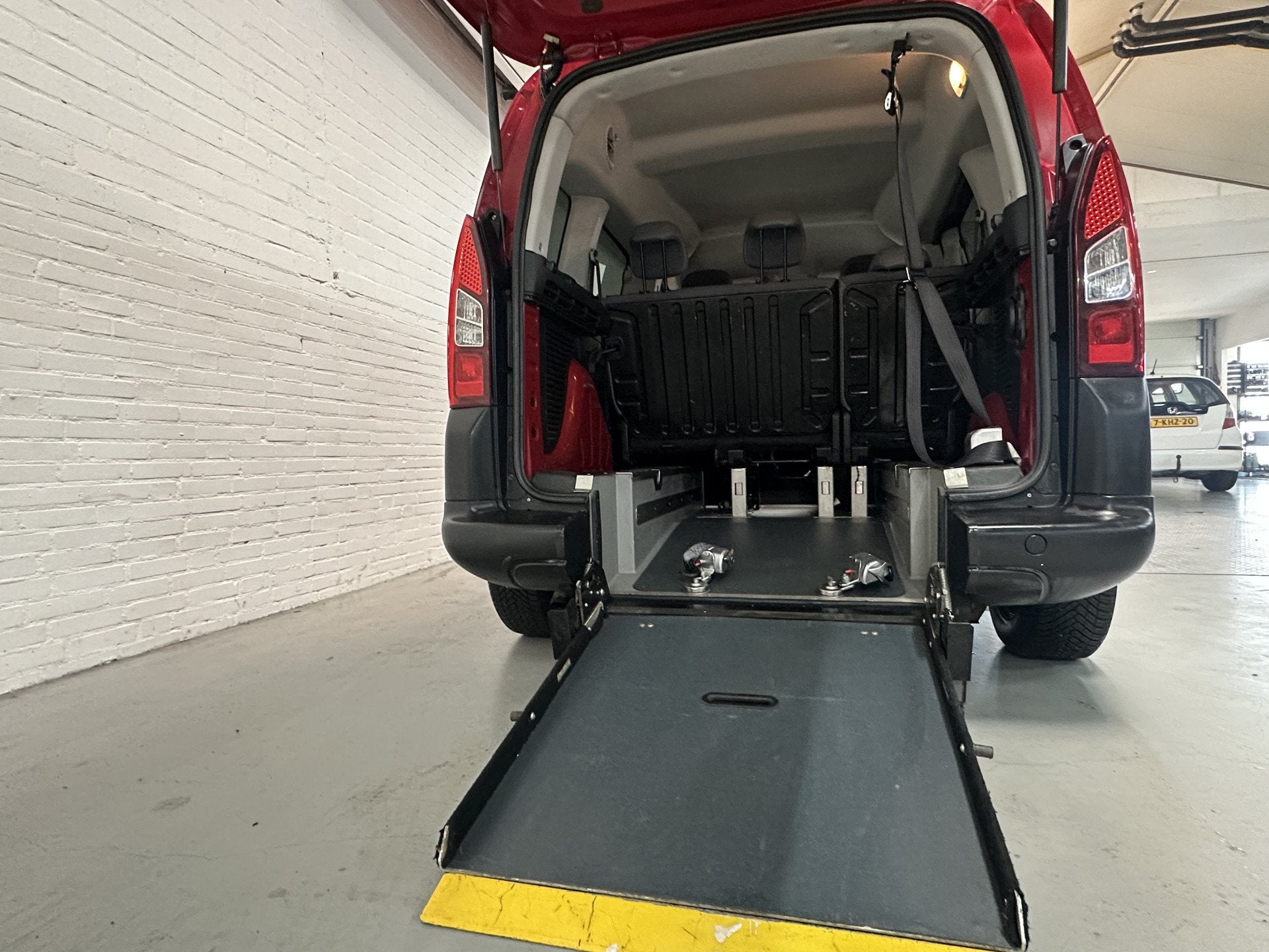 Citroën Berlingo 1.6 VTi Attraction ROLSTOEL AUTO / 5 + 1, Auto's, Citroën, Voorwielaandrijving, Gebruikt, 4 cilinders, Emergency brake assist