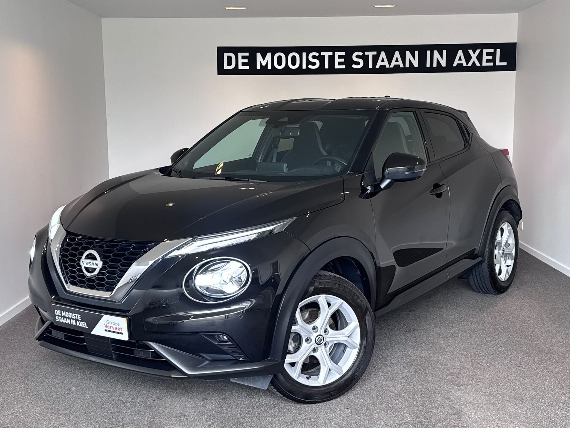 Nissan Juke 1.0 DIG-T N-Connecta, Auto's, Voorwielaandrijving, Stof, Zwart, Bedrijf
