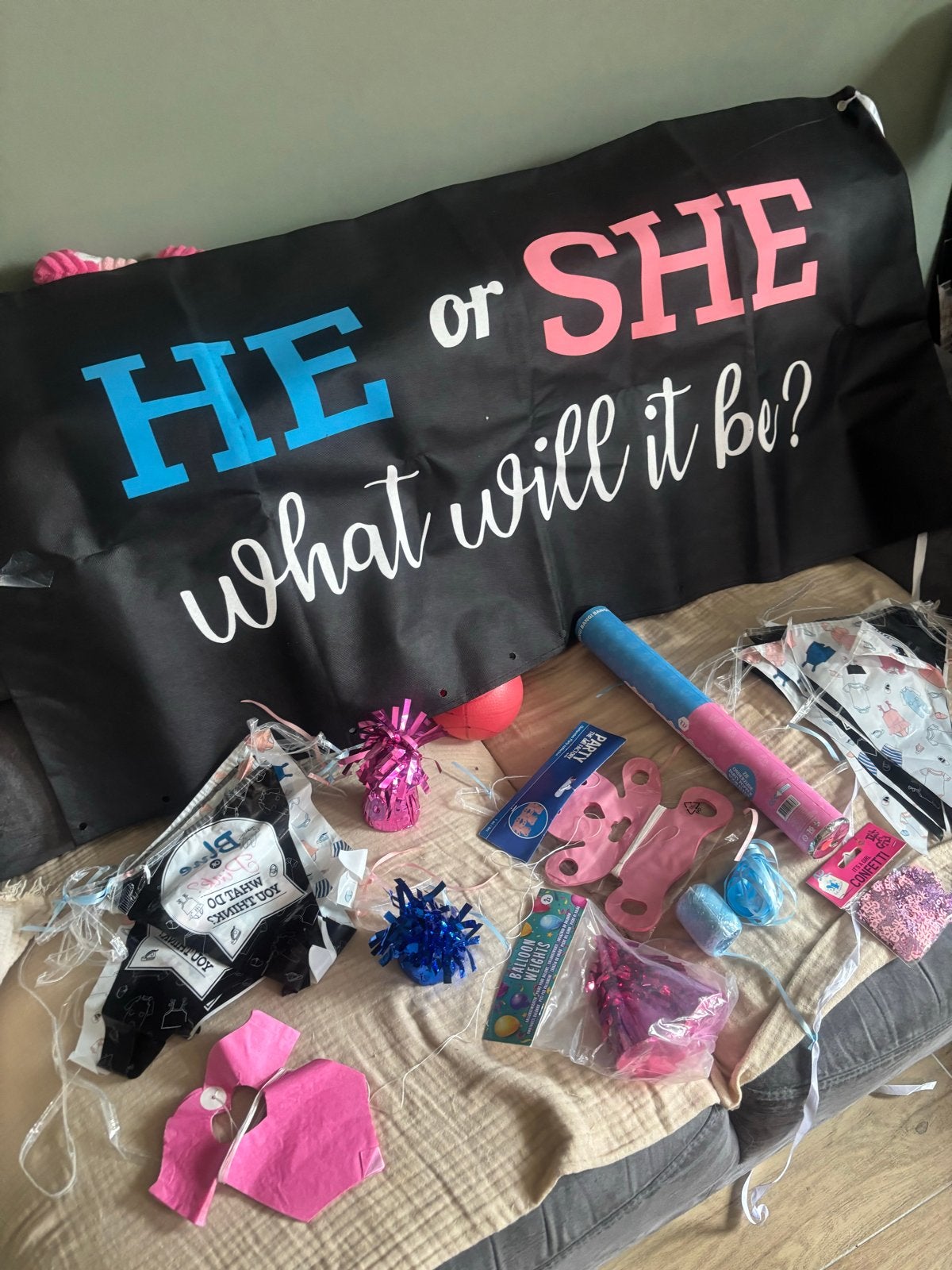 Gender Reveal Feestpakket - He or She?, Ophalen of Verzenden, Nieuw, Feestartikel, Geboorte of Huwelijk