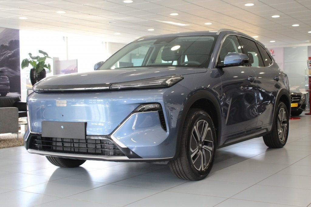 GEELY Starray EM-i 1.5 Pro Plug-in/CARPLAY/CRUISE/360, Automaat, Zwart, 4 cilinders, Blauw