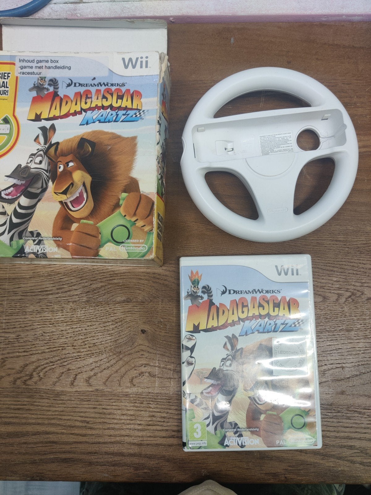 Madagascar Kartz Wii - Compleet met stuur en handleiding, Spelcomputers en Games, Racen en Vliegen, Eén computer, Ophalen of Verzenden