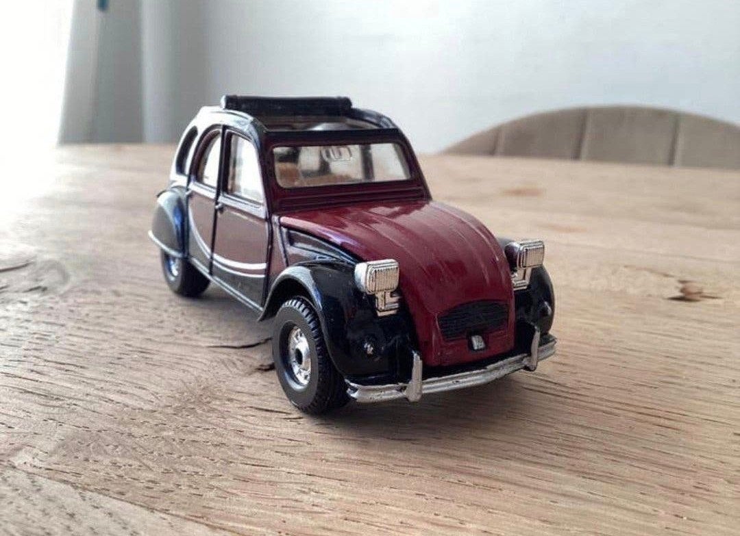Corgi Citroën 2CV6 – schaal 1:36, Hobby en Vrije tijd, Ophalen of Verzenden, Zo goed als nieuw, Auto, Corgi