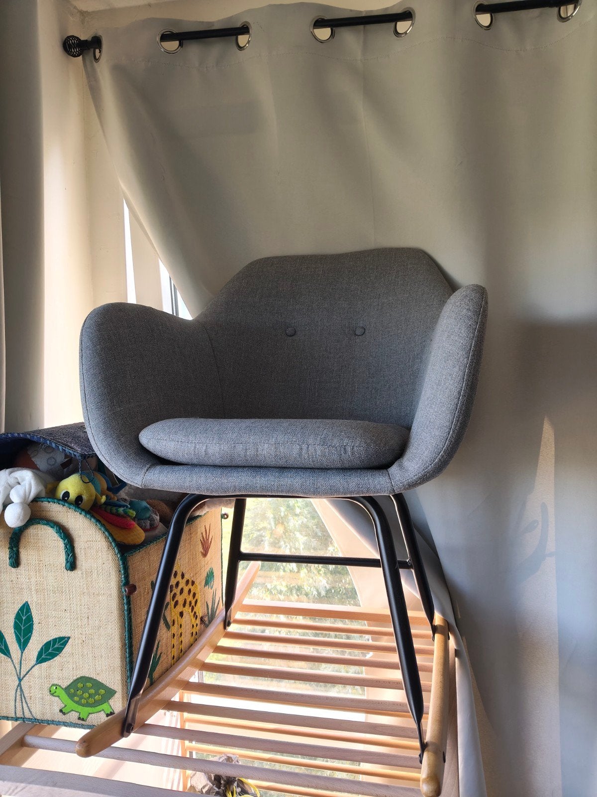 Comfortabele schommelstoel, Ophalen, Gebruikt, Modern, Scandinavisch, Stof