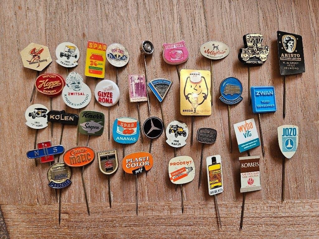 Verzameling vintage speldjes uit de jaren '50, '60, '70, Verzamelen, Ophalen of Verzenden, Gebruikt, Overige onderwerpen, Speldje of Pin