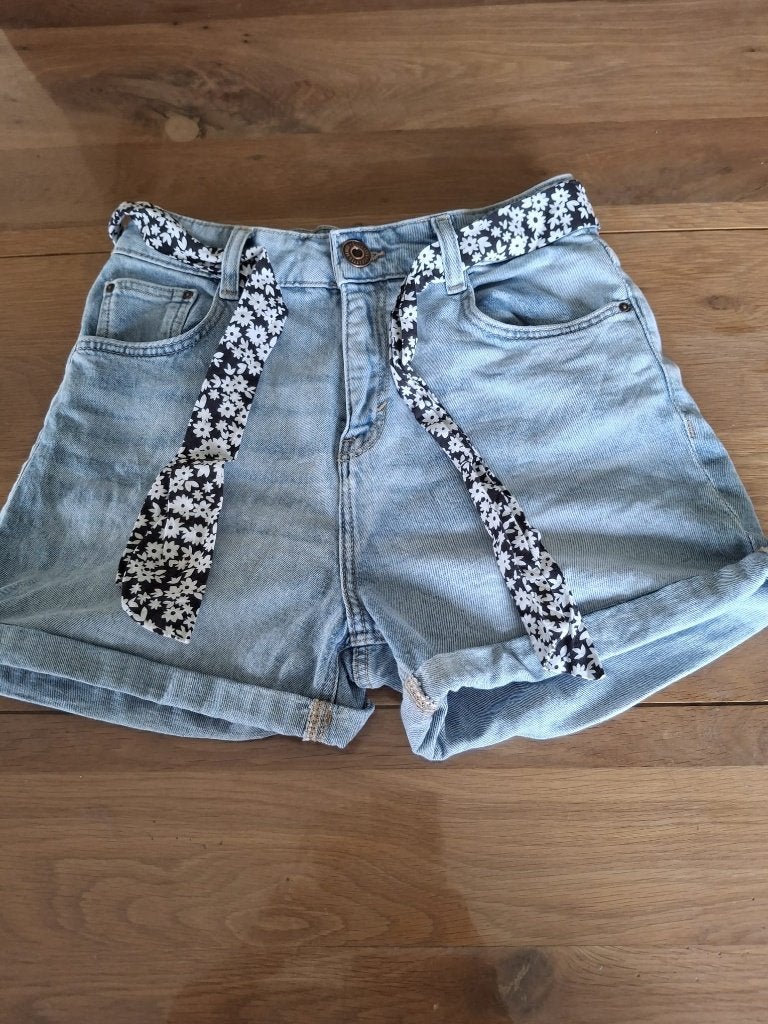 2 korte en 1 lange broek maat 164, Kinderen en Baby's, Kinderkleding | Maat 164, Broek, Gebruikt, Meisje, Ophalen of Verzenden