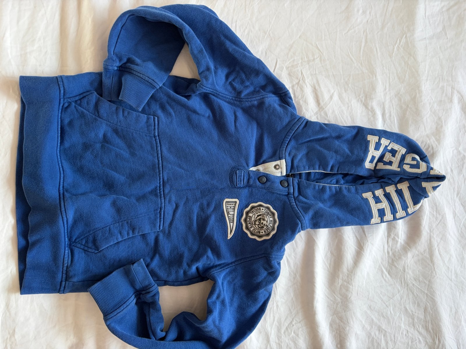 Tommy Hilfiger hoodie maat 128, Kinderen en Baby's, Ophalen, Zo goed als nieuw, Jongen of Meisje, Trui of Vest