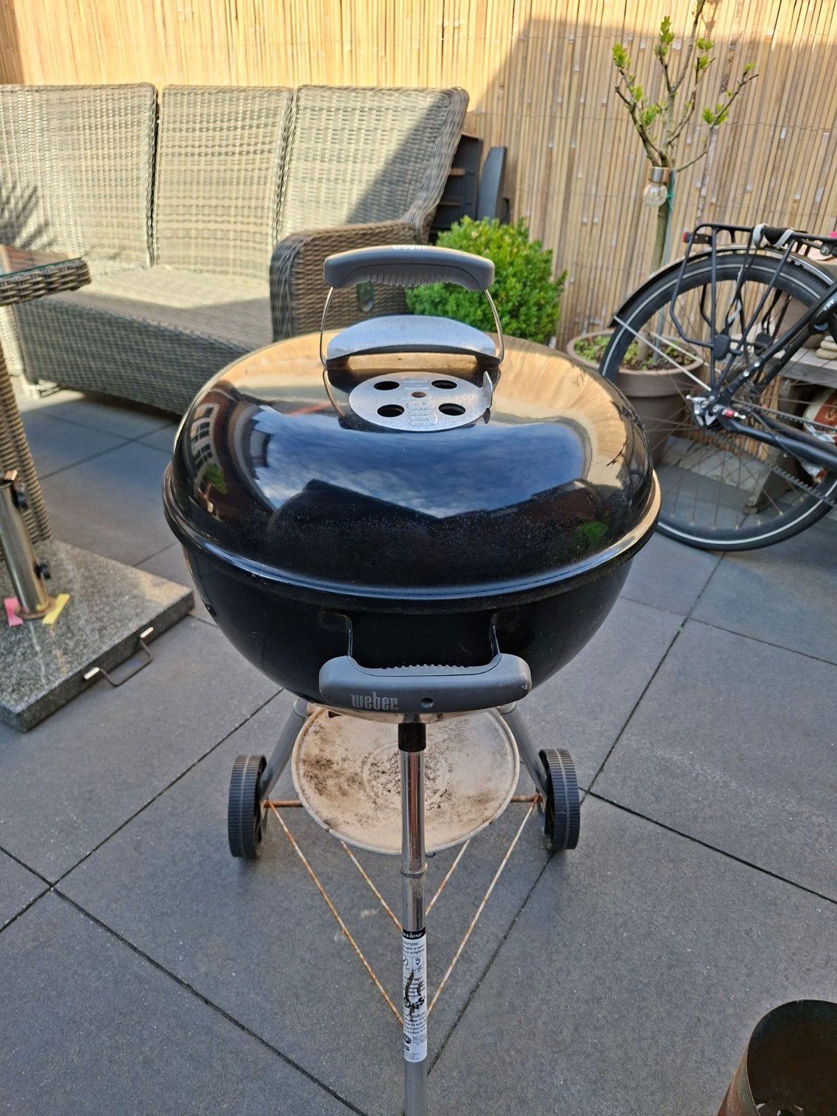 Weber Compact Kettle BBQ met hoes en kolen, Ophalen, Gebruikt, Weber