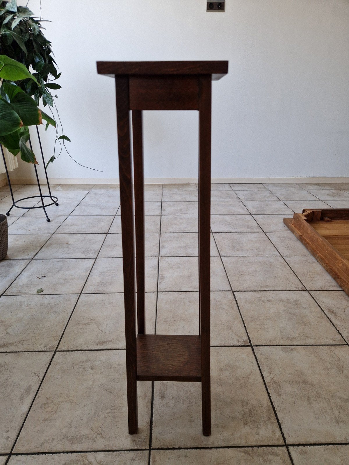Te koop: hoog plantentafeltje/bijzettafeltje, Ophalen, Minder dan 55 cm, Vierkant, Zo goed als nieuw