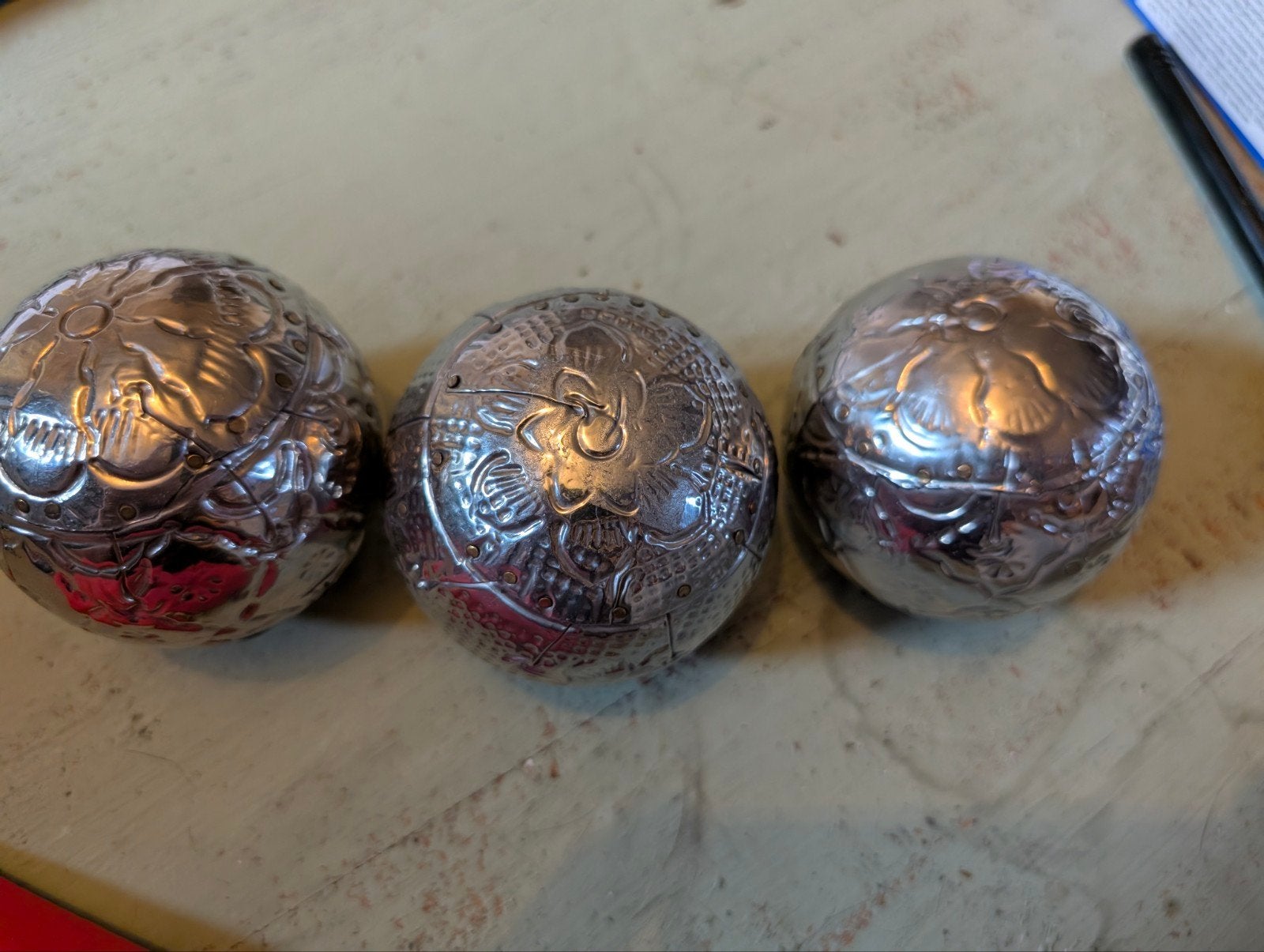 Ambachtelijke Kokosnoot Object –set van 3, Antiek en Kunst, Indonesië, Ophalen of Verzenden, Handgemaakt, Natuurlijk materiaal