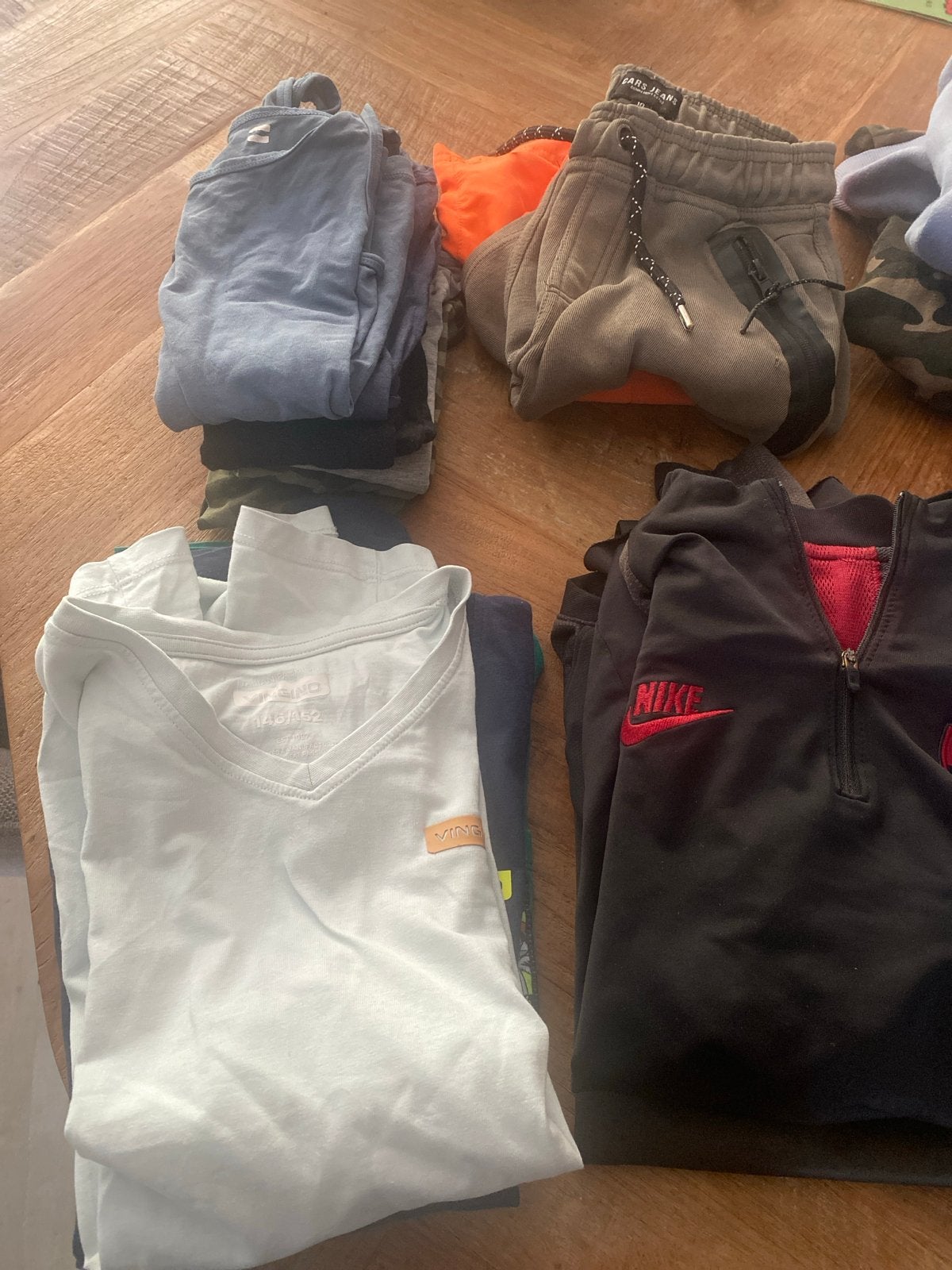 Kledingpakket jongens maat 148/152 (Vingino, Nike, Cars Jean, Ophalen, Gebruikt
