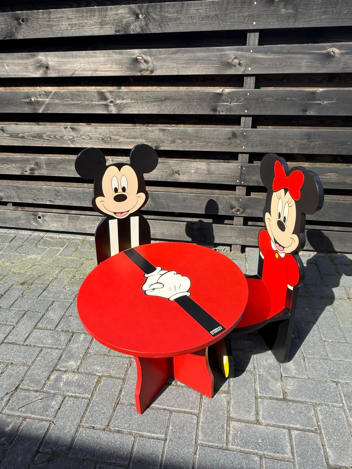 Mickey Mouse kinderzitje set - 2 stoeltjes en tafeltje, Kinderen en Baby's, Kinderkamer | Tafels en Stoelen, Ophalen, Gebruikt
