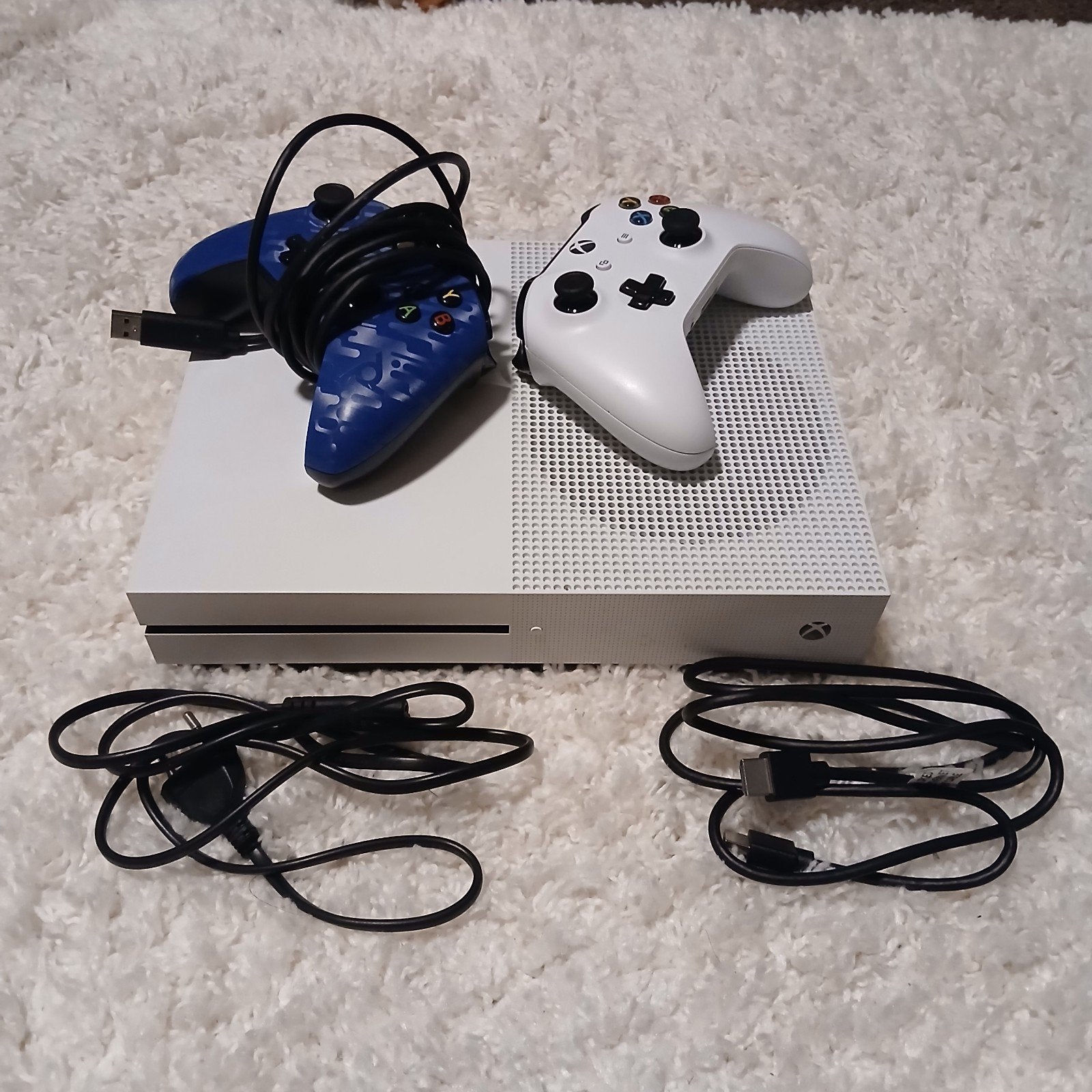 Xbox One S te koop, Spelcomputers en Games, Spelcomputers | Xbox One, Zo goed als nieuw, Xbox One S, 500 GB, Met 2 controllers