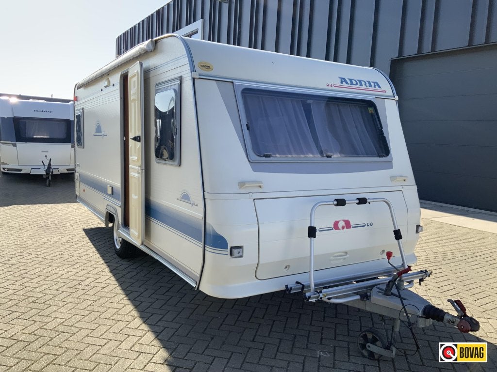 Adria Unica 502 UP, Rondzit, Bedrijf, 750 - 1000 kg, 5 tot 6 meter