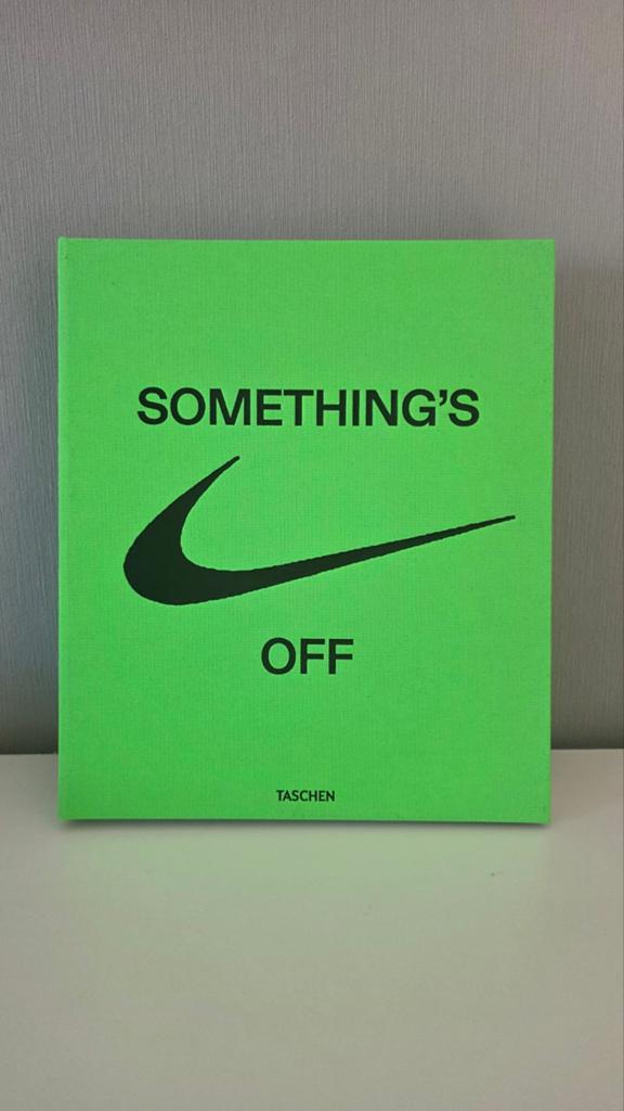 Virgil Abloh x Nike ICONS boek, Ophalen of Verzenden, Zo goed als nieuw, Mode algemeen