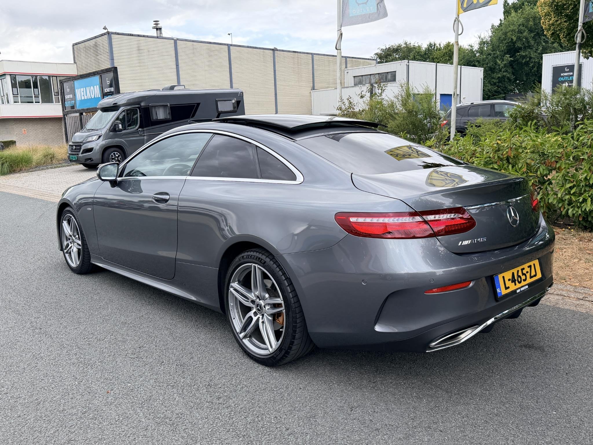Mercedes-Benz E-klasse Coupé 200 AMG Automaat 197PK Pano•, Automaat, Achterwielaandrijving, 4 cilinders, 4 stoelen