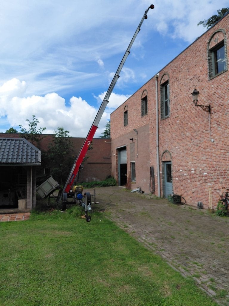Böcker verhuislift – gekeurd t/m 2027 – elek mot gereviseerd, Ophalen