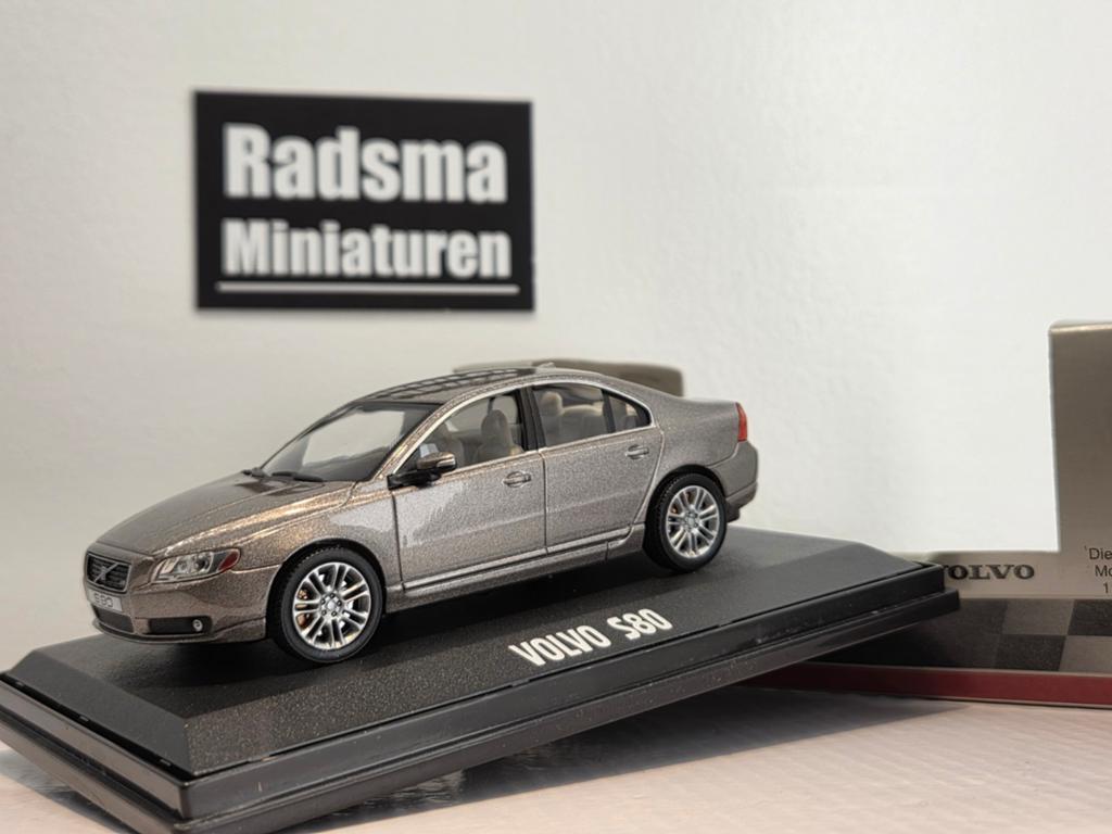Volvo S80 - 2e generatie - 1:43 Motorart, Overige merken, Auto, Ophalen of Verzenden, Zo goed als nieuw