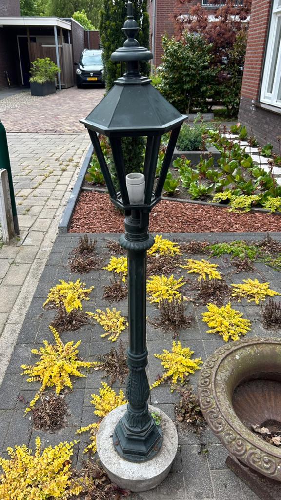 Retro tuinlantaarn 1,42m hoog, Ophalen, Gebruikt, Staande lamp, Netvoeding