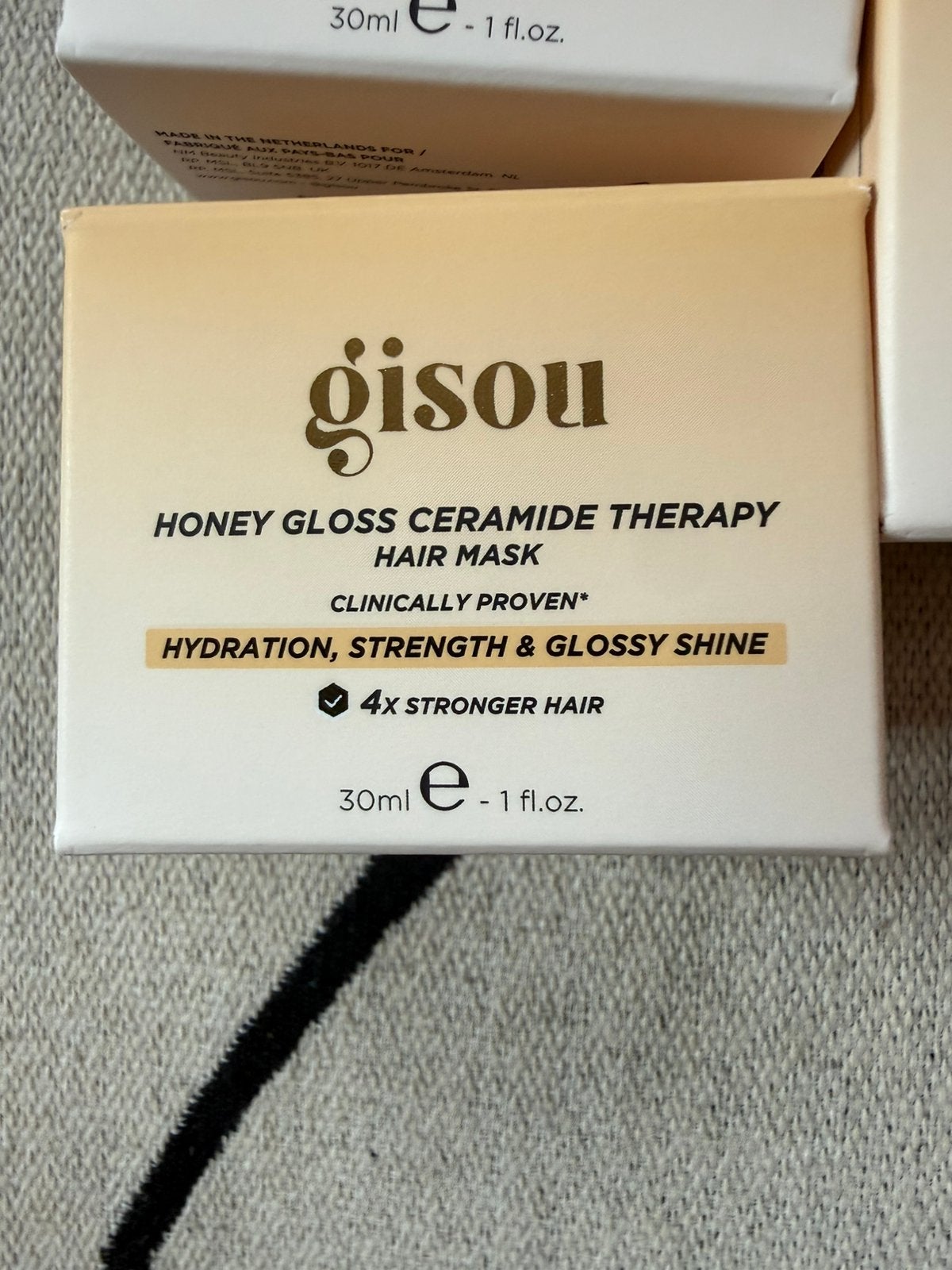 Gisou Honey Gloss Ceramide Therapy, Ophalen of Verzenden, Nieuw, Haarverzorger of -hersteller