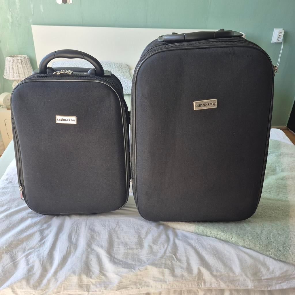 Set van 2 LEONARDO koffers: Handbagage & Kleine Koffer, Sieraden, Tassen en Uiterlijk, Koffers, Zo goed als nieuw, Zacht kunststof