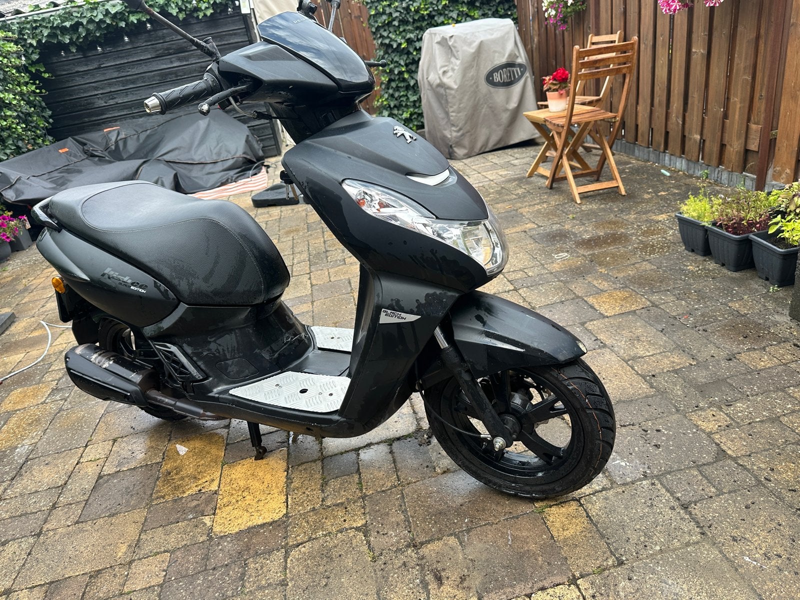 Peugeot Kisbee Black Edition (2022) – 45 km/u, Ophalen, Gebruikt, Overige modellen, Maximaal 45 km/u