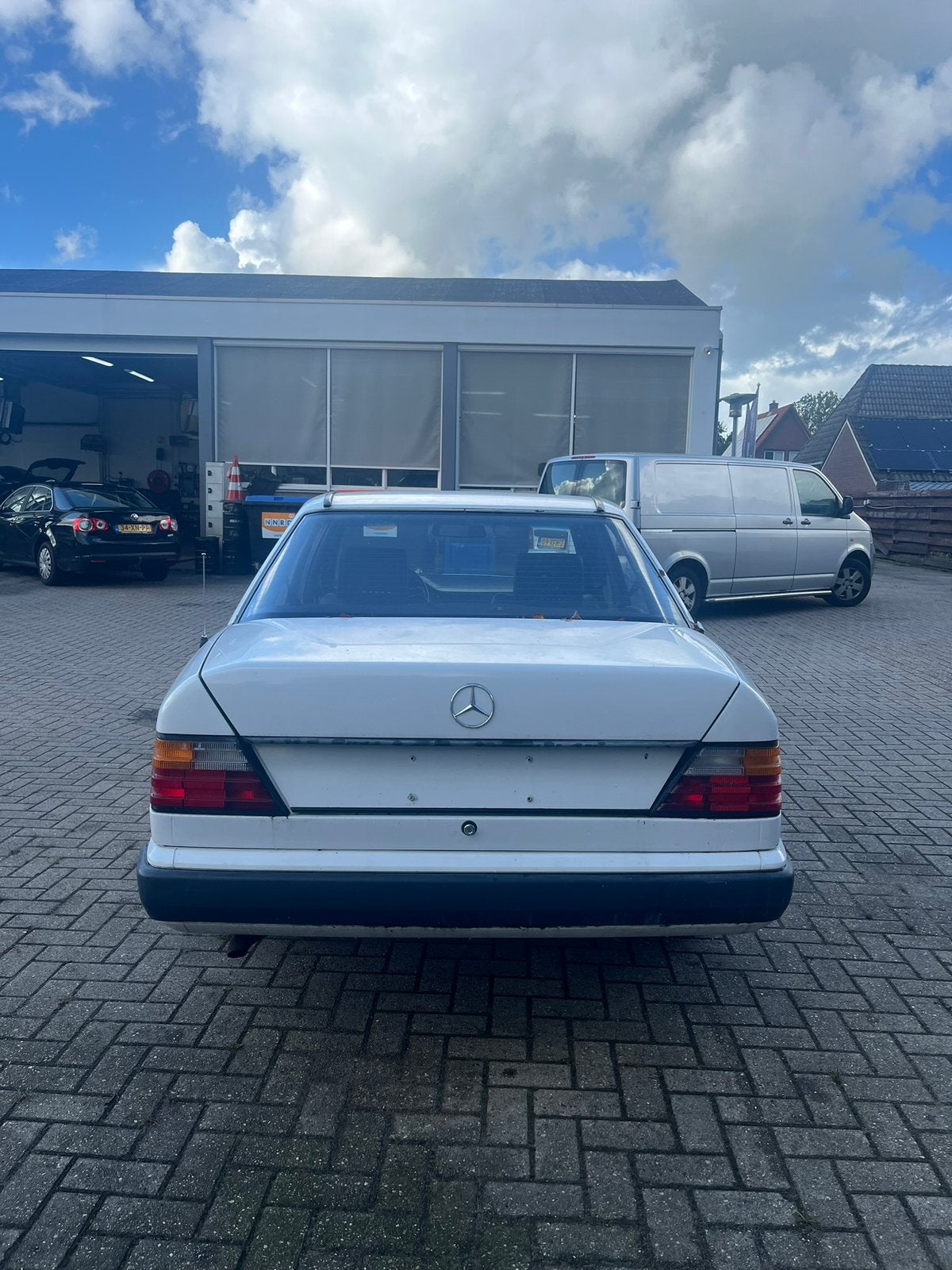 MERCEDES 250 D belastingvrij W124 en donorauto erbij!!, foto 5