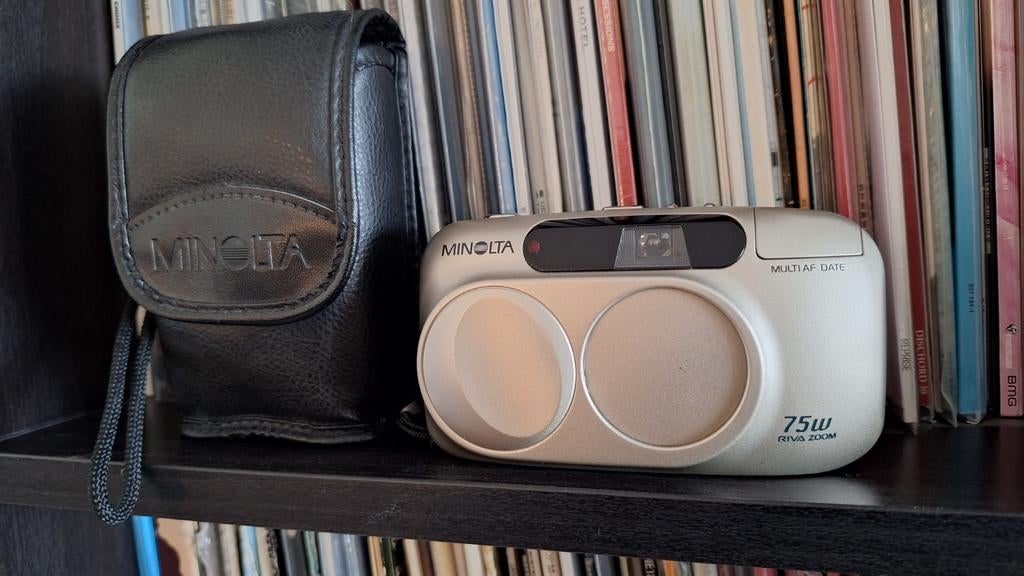 Minolta 75w riva zoom, Audio, Tv en Foto, Fotocamera's Analoog, Ophalen of Verzenden, Zo goed als nieuw, Compact, Minolta
