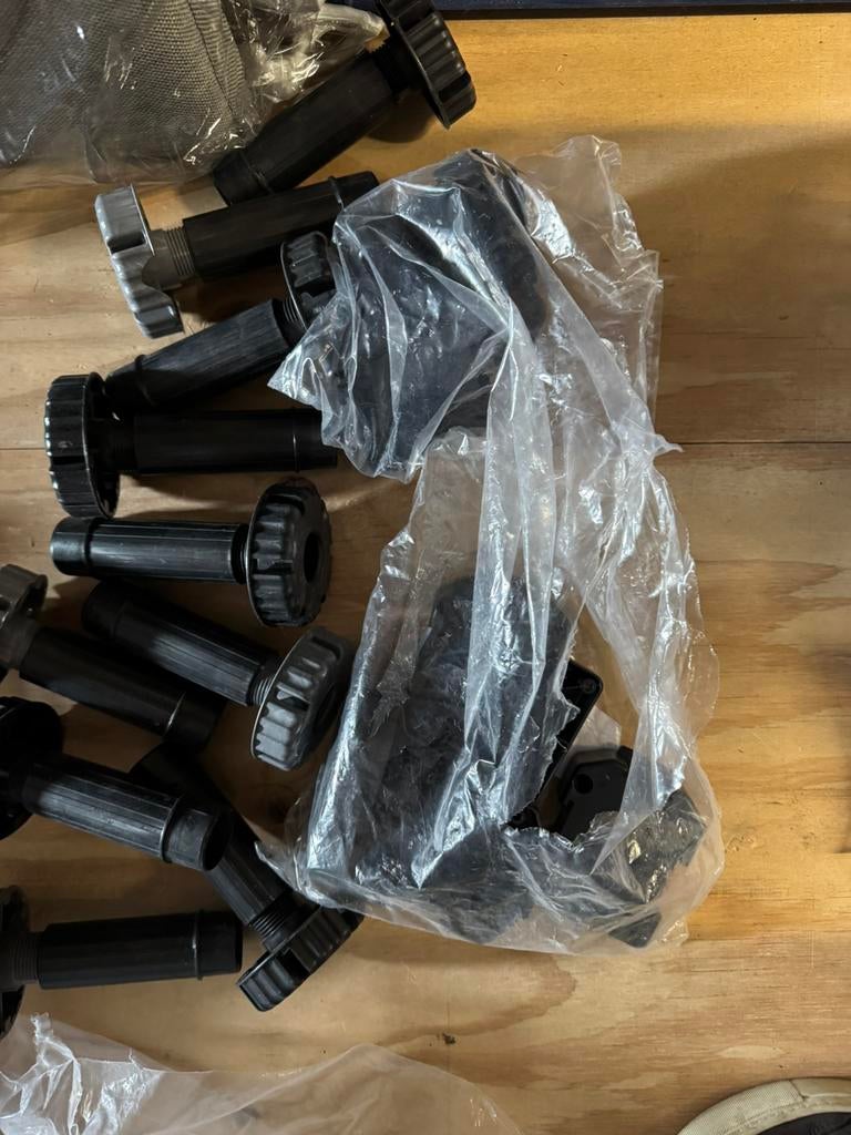 Plintverstellers 150 mm, Ophalen of Verzenden, Nieuw, Overige materialen