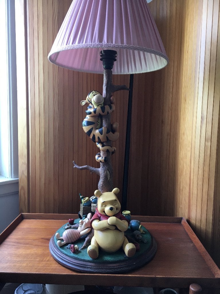 Disney tafellamp winnie de poeh, Ophalen, Winnie de Poeh of vrienden, Zo goed als nieuw, Beeldje of Figuurtje