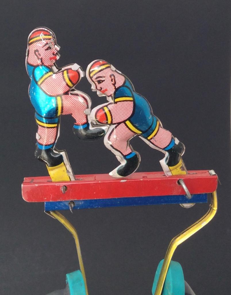 Oud blikken speeltje 'boxers', Ophalen of Verzenden
