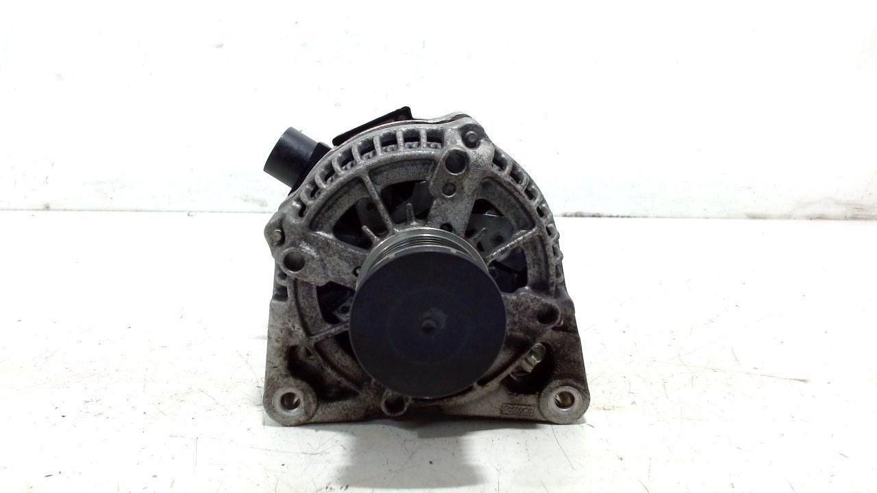 Dynamo Ford Fiesta, Auto-onderdelen, Onderdelen@venauto.nl, Van der Ven Autorecycling B.V., Gebruikt, Ettenseweg 76, 4706 PB Roosendaal, The Netherlands