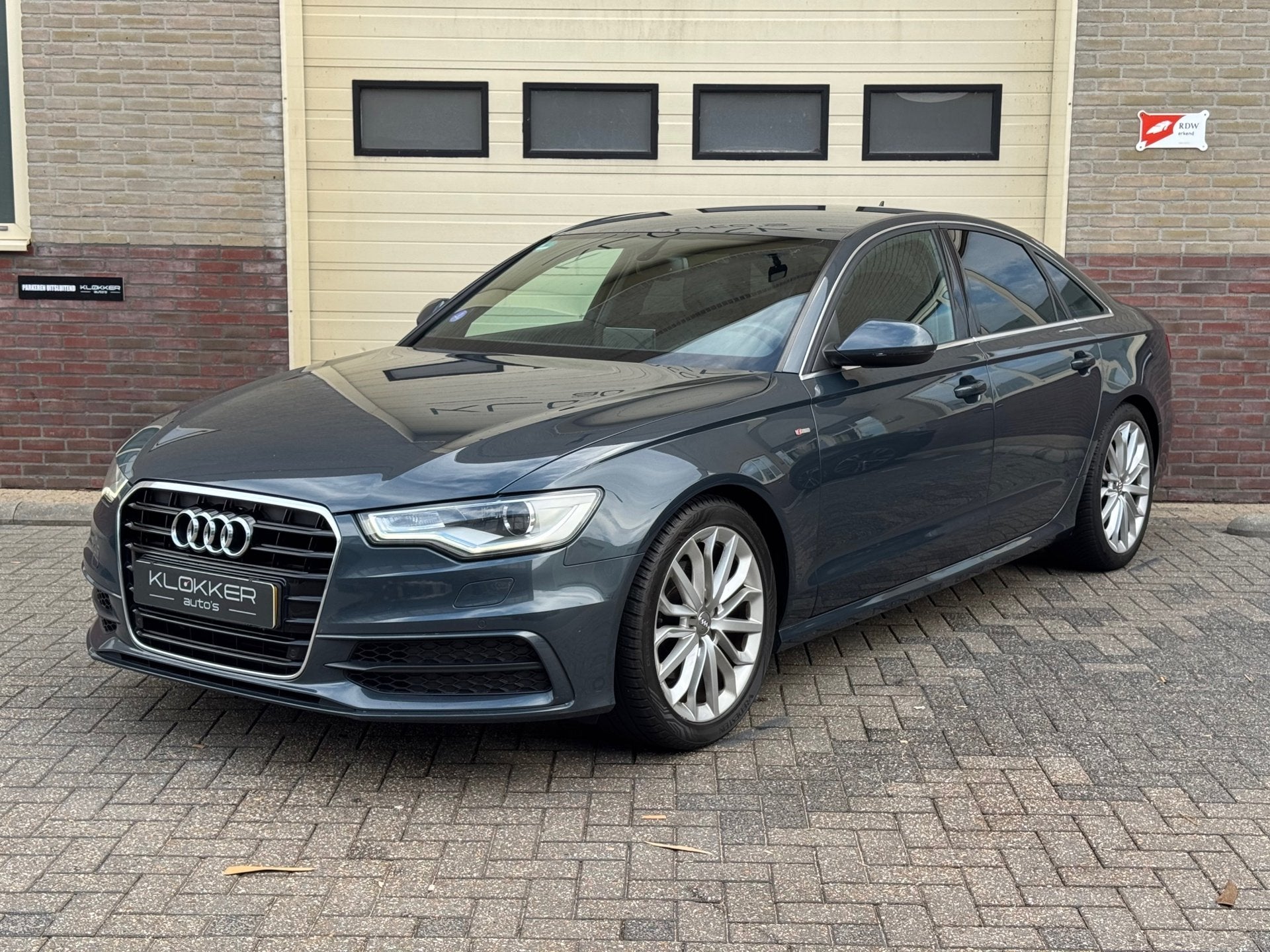 Audi A6 Limousine 2.0 TFSI Sport Edition S-Line | Trekhaak |, Auto's, Audi, Euro 5, Gebruikt, Zwart, 4 cilinders