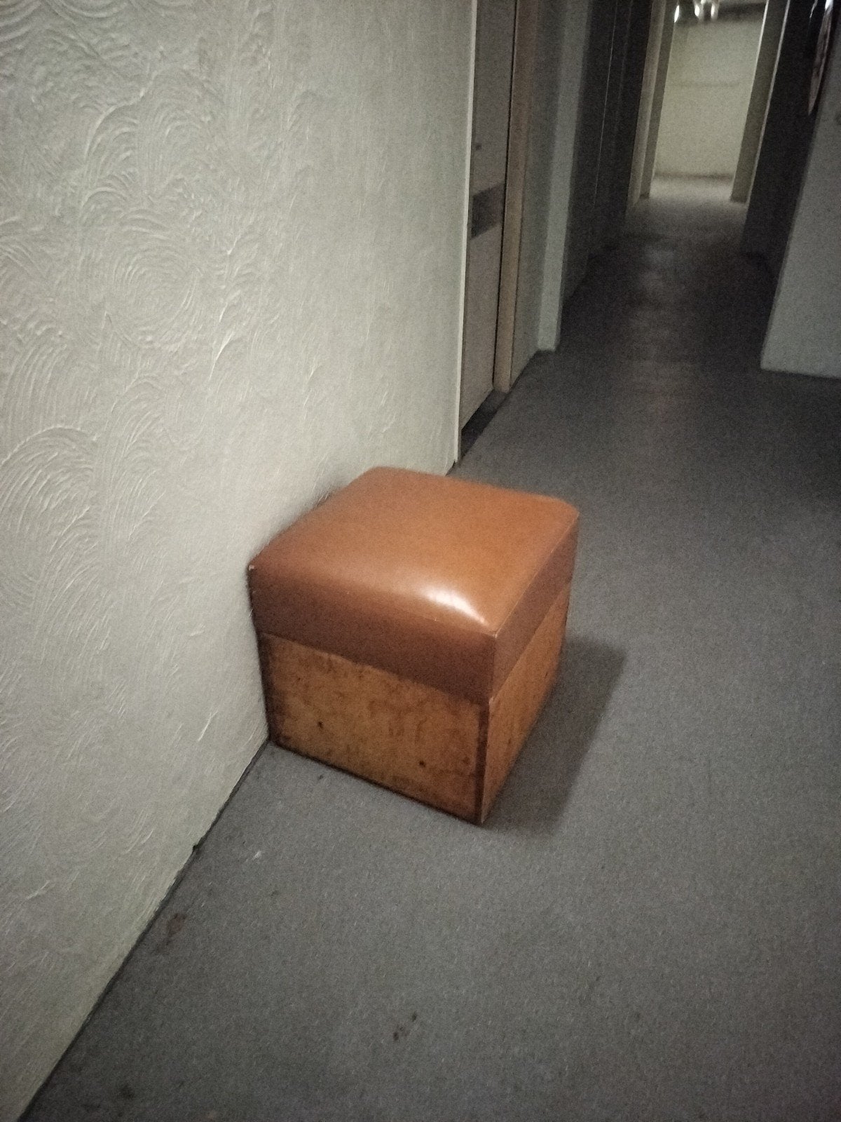 Vintage Poef voorheen van Jan Sierhuis - Vondst, Ophalen, Hout, Minder dan 50 cm, Gebruikt