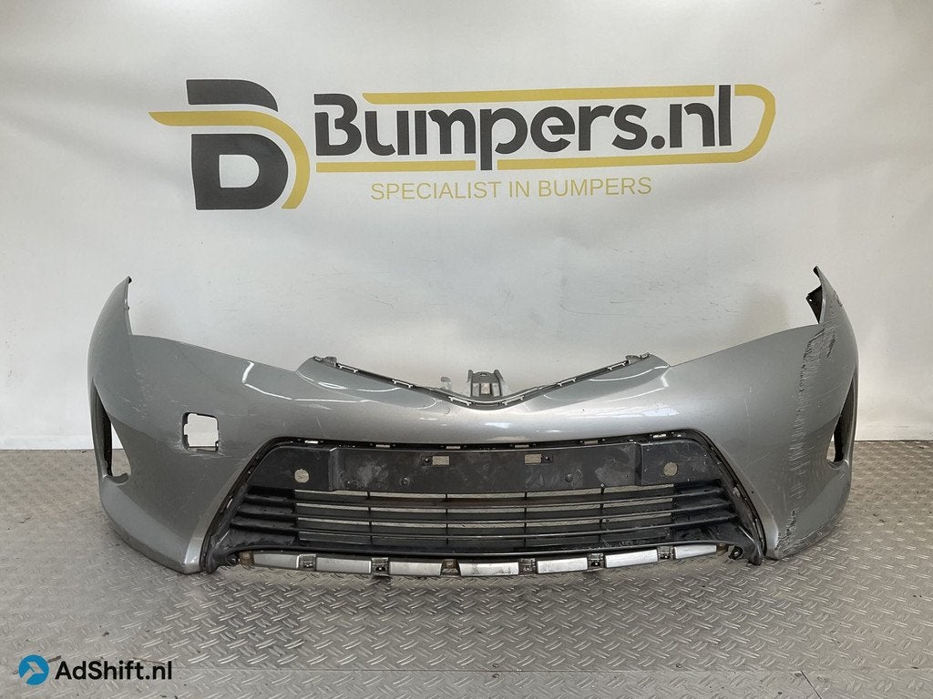 Bumper Toyota Auris 12-15 6xpdc 52119-02A20 Voorbumper D9-18, Bumper