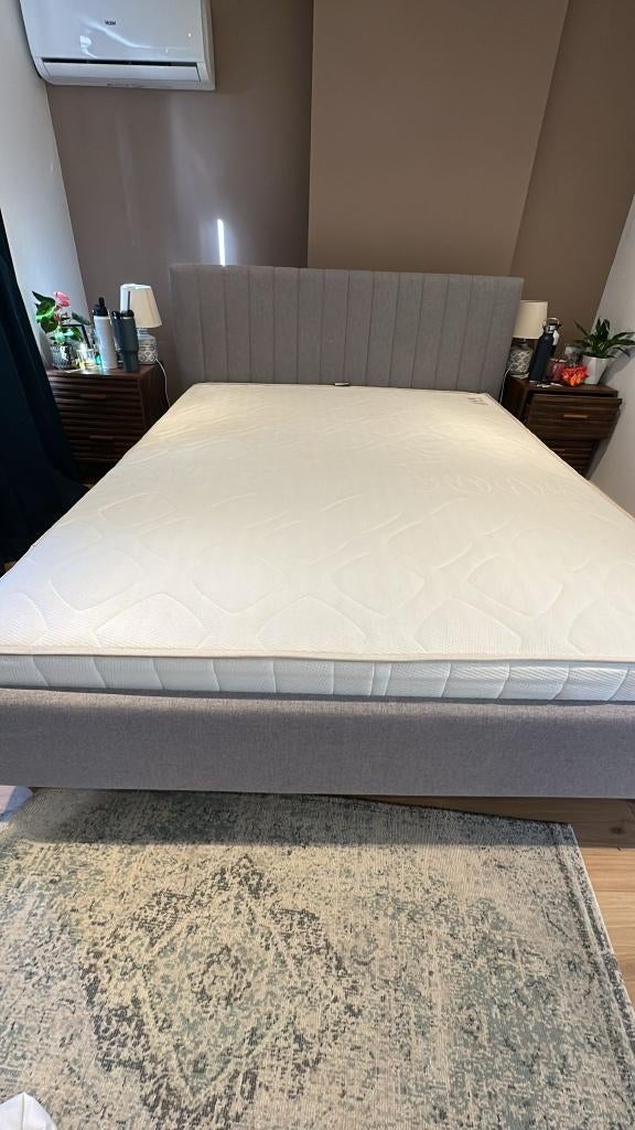 SwissSense Mattress 160x200, Huis en Inrichting, Slaapkamer | Matrassen en Bedbodems, Ophalen, Tweepersoons, Zo goed als nieuw