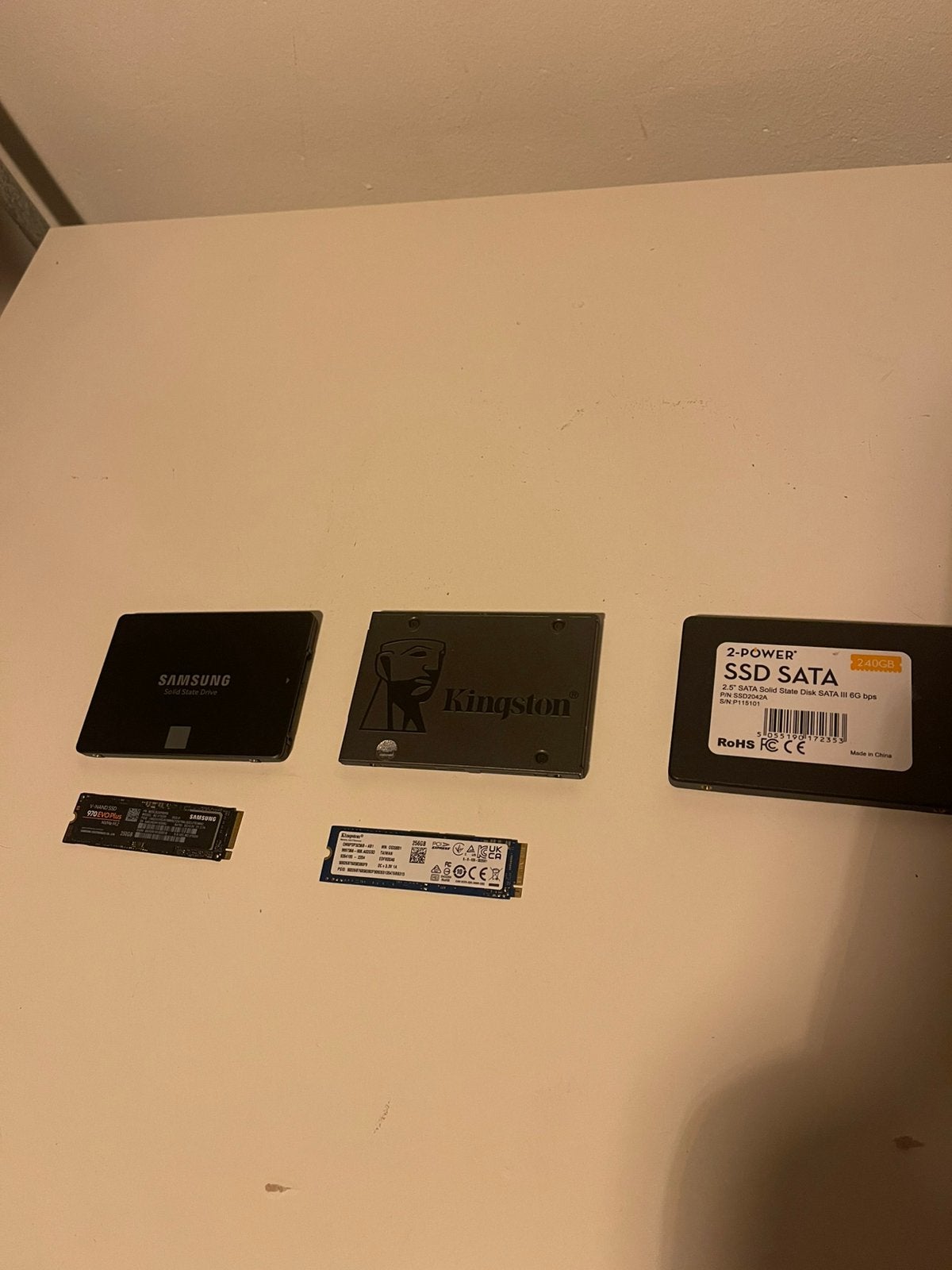 Diverse Kingston, samsung en overige ssd’s, Computers en Software, Harde schijven, Intern, SSD, Ophalen of Verzenden, Zo goed als nieuw
