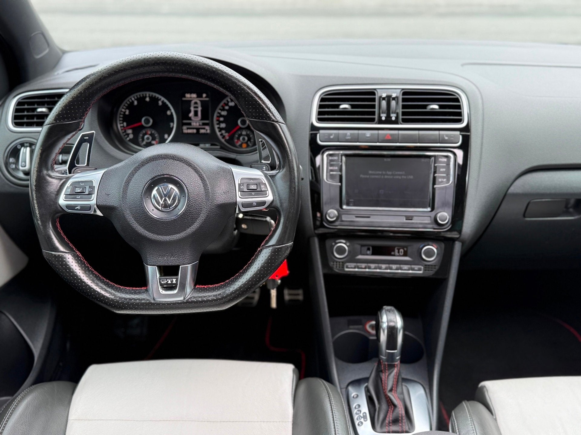 Volkswagen Polo 1.4 TSI GTI|AUT|Panoramadak|Leer|Carplay|APK, Auto's, Volkswagen, Euro 5, 4 cilinders, Met garantie (alle), Blauw