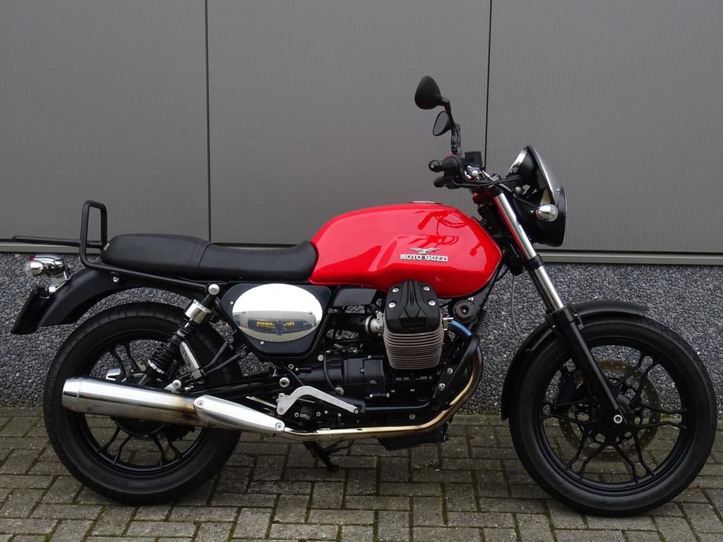 Moto Guzzi V7 STONE (bj 2015), Motoren, Motoren | Moto Guzzi, Bedrijf, 749 cc, Naked bike
