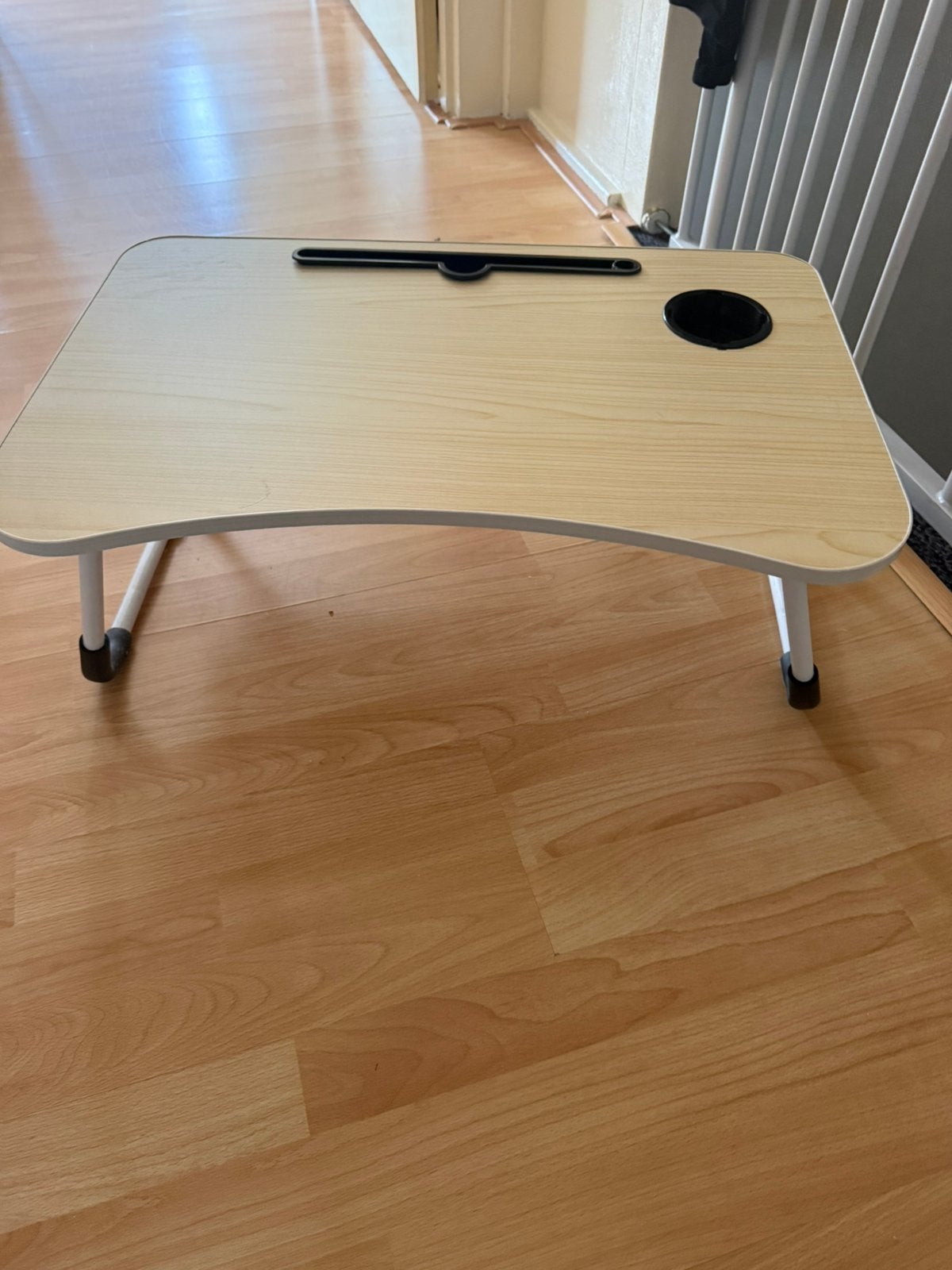 Bed tafeltje, Ophalen of Verzenden, Zo goed als nieuw