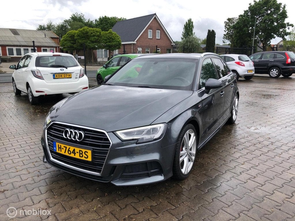 Audi A3 Sportback 35 TFSI SPORTBACK S-LINE ..96.960 N.A.P, Auto's, Audi, 4 cilinders, 150 pk, Leder en Stof, Bedrijf